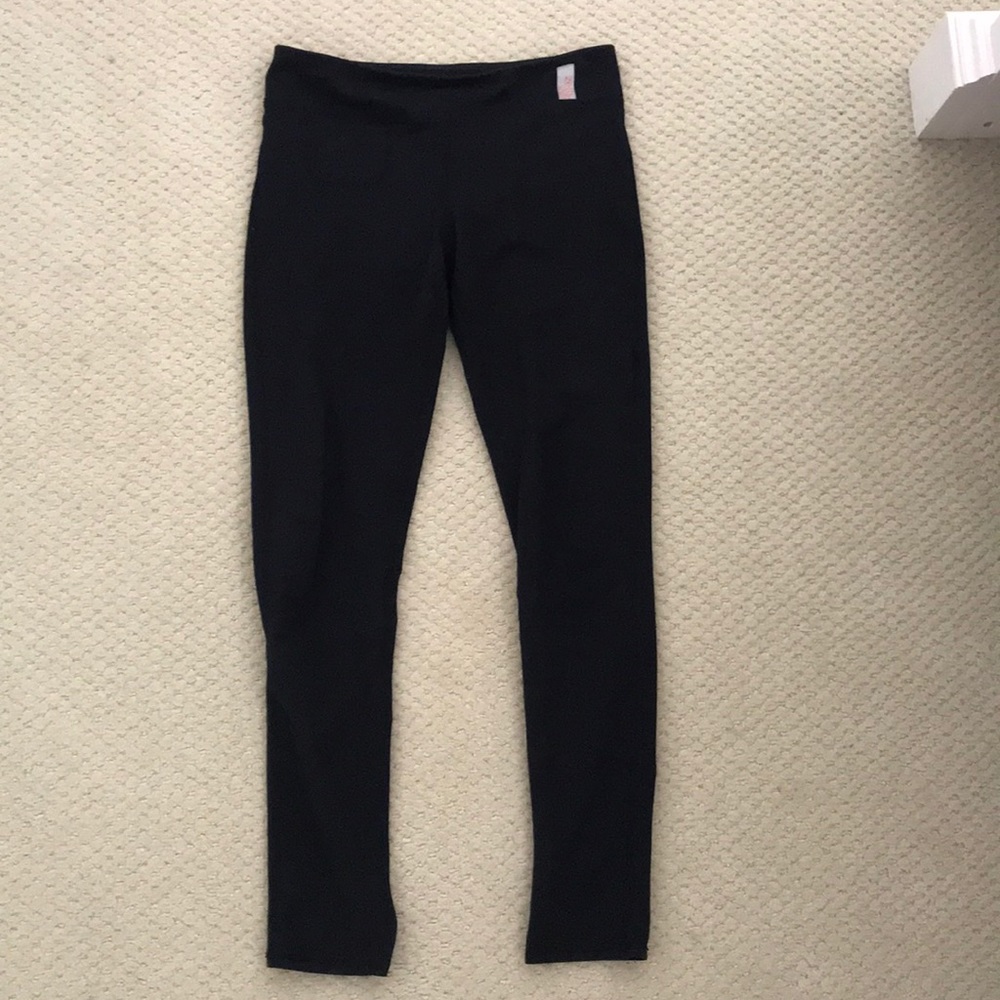 Black leggings